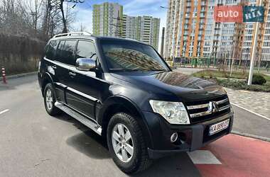 Позашляховик / Кросовер Mitsubishi Pajero Wagon 2008 в Києві