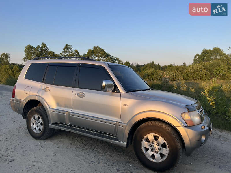 Внедорожник / Кроссовер Mitsubishi Pajero Wagon 2003 в Долине