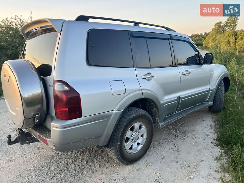 Внедорожник / Кроссовер Mitsubishi Pajero Wagon 2003 в Долине