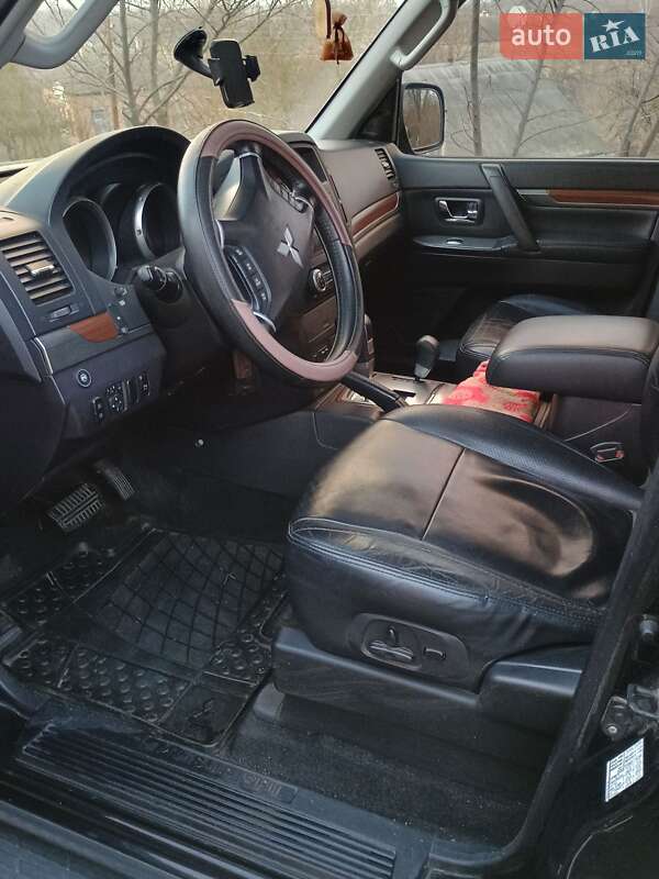 Внедорожник / Кроссовер Mitsubishi Pajero Wagon 2008 в Сенче