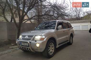 Внедорожник / Кроссовер Mitsubishi Pajero Wagon 2003 в 