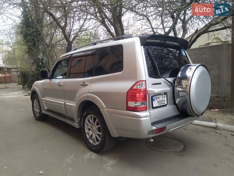 Внедорожник / Кроссовер Mitsubishi Pajero Wagon 2003 в Измаиле фото 5 Внедорожник / Кроссовер Mitsubishi Pajero Wagon 2003 в Измаиле