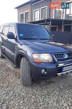 Внедорожник / Кроссовер Mitsubishi Pajero Wagon 2006 в 