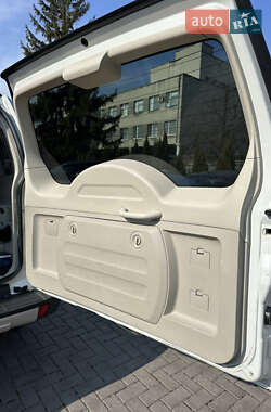 Внедорожник / Кроссовер Mitsubishi Pajero Wagon 2007 в 