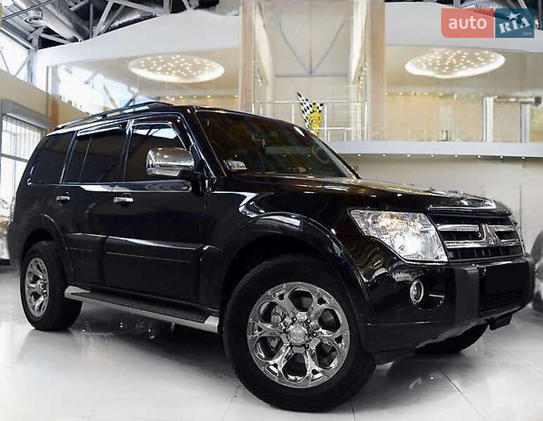 Mitsubishi Pajero Wagon 2010