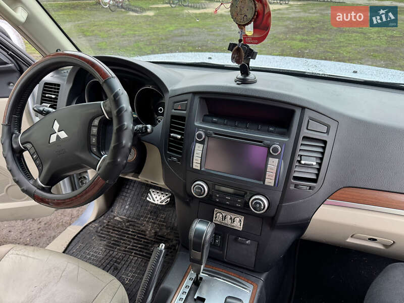 Внедорожник / Кроссовер Mitsubishi Pajero Wagon 2007 в Новой Басане
