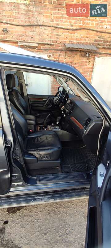 Позашляховик / Кросовер Mitsubishi Pajero Wagon 2008 в Сумах