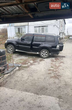 Внедорожник / Кроссовер Mitsubishi Pajero Wagon 2007 в 