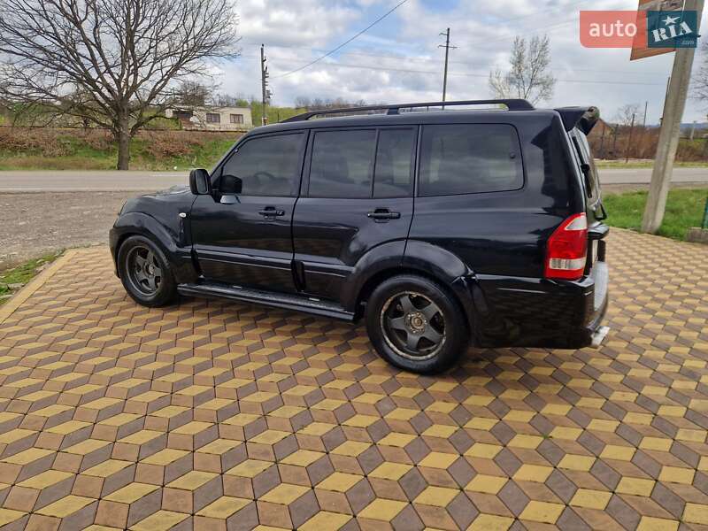Внедорожник / Кроссовер Mitsubishi Pajero Wagon 2005 в Тячеве