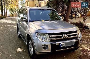 Внедорожник / Кроссовер Mitsubishi Pajero Wagon 2011 в Хмельницком