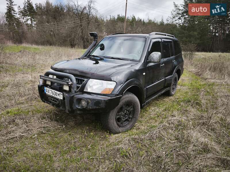 Внедорожник / Кроссовер Mitsubishi Pajero Wagon 2003 в 
