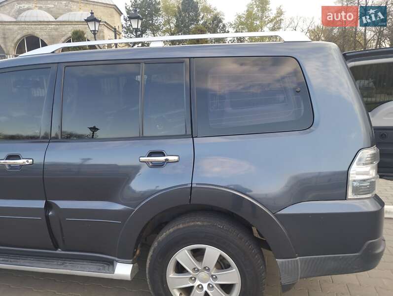 Внедорожник / Кроссовер Mitsubishi Pajero Wagon 2008 в Измаиле