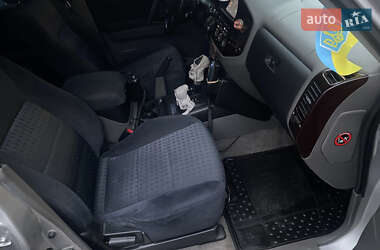 Позашляховик / Кросовер Mitsubishi Pajero Wagon 2002 в 
