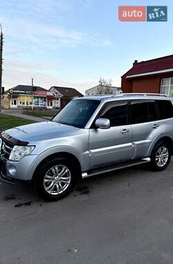 Позашляховик / Кросовер Mitsubishi Pajero Wagon 2008 в 