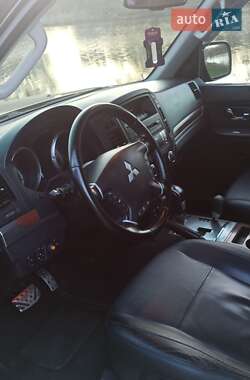 Позашляховик / Кросовер Mitsubishi Pajero Wagon 2010 в 