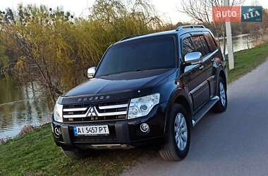 Mitsubishi Pajero Wagon 2010