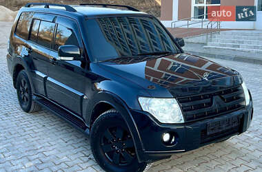 Внедорожник / Кроссовер Mitsubishi Pajero Wagon 2008 в 