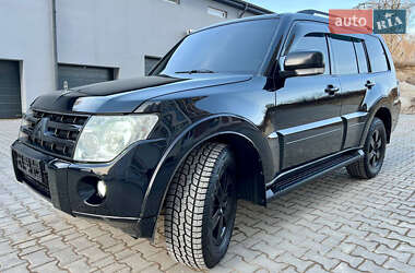 Внедорожник / Кроссовер Mitsubishi Pajero Wagon 2008 в 