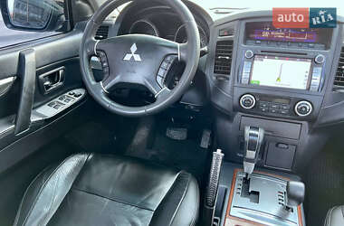 Внедорожник / Кроссовер Mitsubishi Pajero Wagon 2008 в 