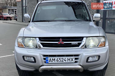 Позашляховик / Кросовер Mitsubishi Pajero Wagon 2001 в 