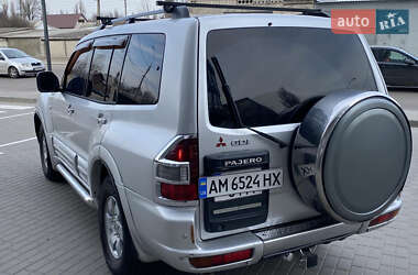Позашляховик / Кросовер Mitsubishi Pajero Wagon 2001 в 