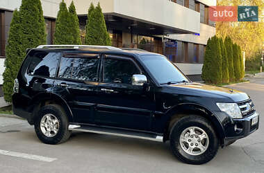 Внедорожник / Кроссовер Mitsubishi Pajero Wagon 2007 в 