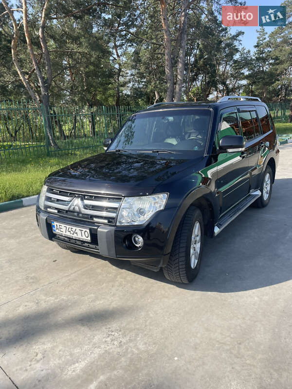 Mitsubishi Pajero Wagon 2010