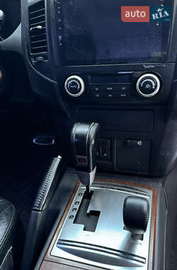 Внедорожник / Кроссовер Mitsubishi Pajero Wagon 2008 в 