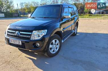 Внедорожник / Кроссовер Mitsubishi Pajero Wagon 2008 в 