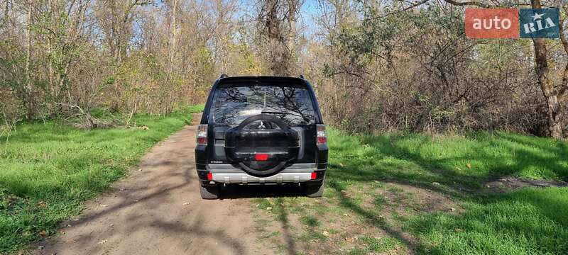 Внедорожник / Кроссовер Mitsubishi Pajero Wagon 2010 в Запорожье