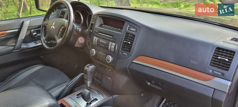 Внедорожник / Кроссовер Mitsubishi Pajero Wagon 2010 в Запорожье