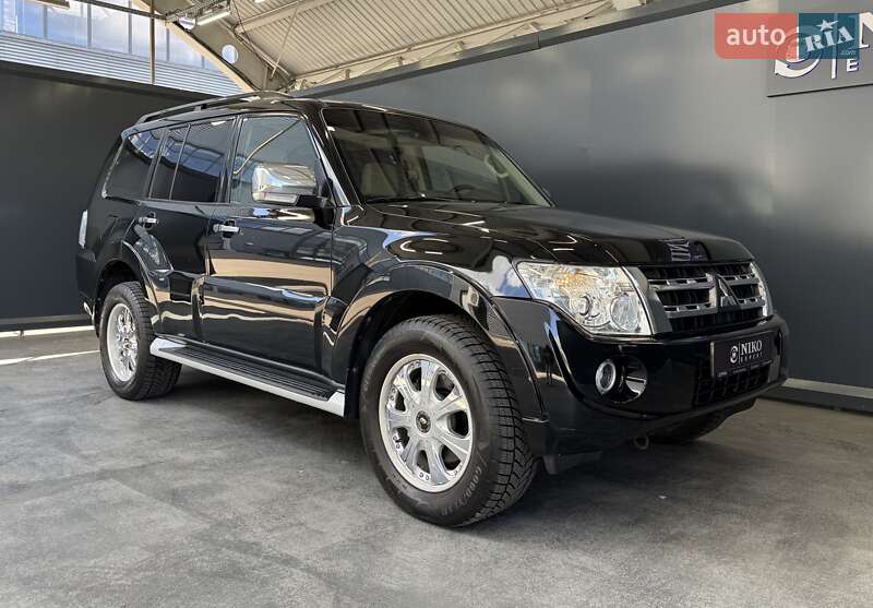 Внедорожник / Кроссовер Mitsubishi Pajero Wagon 2012 в Киеве