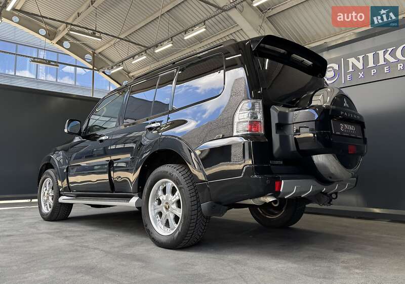Внедорожник / Кроссовер Mitsubishi Pajero Wagon 2012 в Киеве