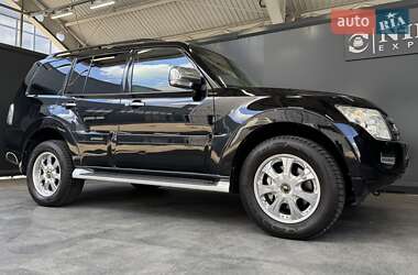 Внедорожник / Кроссовер Mitsubishi Pajero Wagon 2012 в 