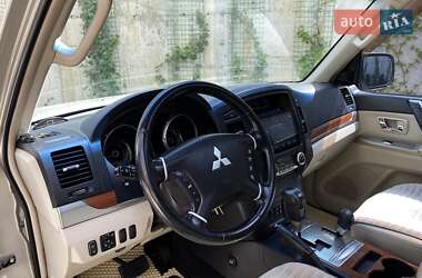 Позашляховик / Кросовер Mitsubishi Pajero Wagon 2007 в 
