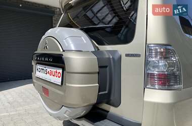 Позашляховик / Кросовер Mitsubishi Pajero Wagon 2007 в 