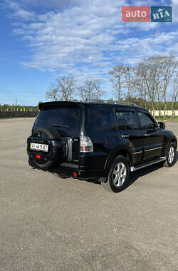 Внедорожник / Кроссовер Mitsubishi Pajero Wagon 2008 в 