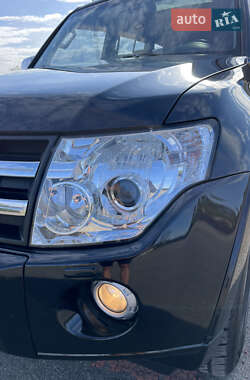 Внедорожник / Кроссовер Mitsubishi Pajero Wagon 2008 в 