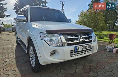 Внедорожник / Кроссовер Mitsubishi Pajero Wagon 2013 в 