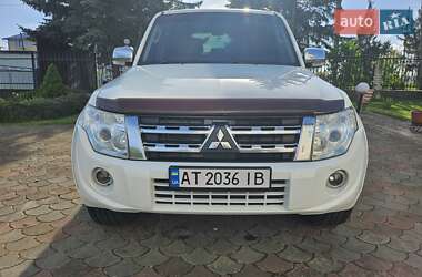 Внедорожник / Кроссовер Mitsubishi Pajero Wagon 2013 в 