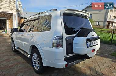 Внедорожник / Кроссовер Mitsubishi Pajero Wagon 2013 в 