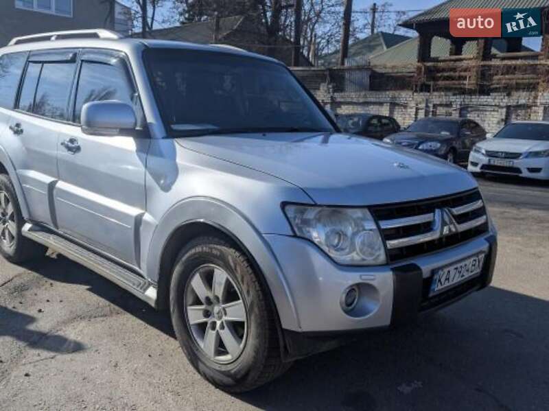 Mitsubishi Pajero Wagon 2008