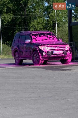 Внедорожник / Кроссовер Mitsubishi Pajero Wagon 2007 в 
