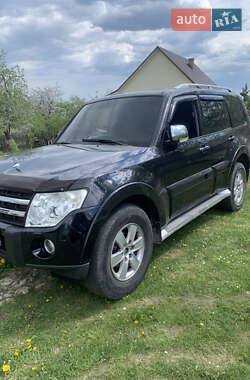 Внедорожник / Кроссовер Mitsubishi Pajero Wagon 2007 в 