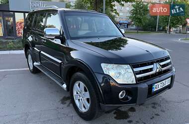 Позашляховик / Кросовер Mitsubishi Pajero Wagon 2007 в 