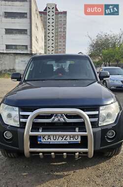 Внедорожник / Кроссовер Mitsubishi Pajero Wagon 2008 в Киеве