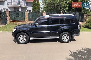 Внедорожник / Кроссовер Mitsubishi Pajero Wagon 2007 в 