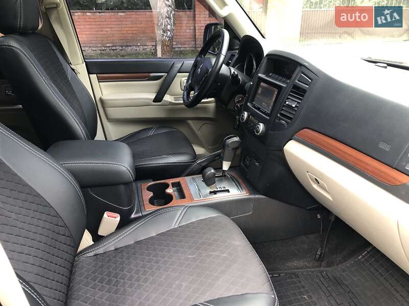 Внедорожник / Кроссовер Mitsubishi Pajero Wagon 2007 в Киеве фото 12 Внедорожник / Кроссовер Mitsubishi Pajero Wagon 2007 в Киеве