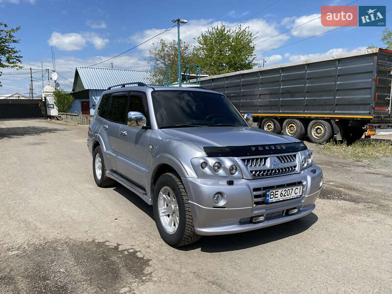 Mitsubishi Pajero Wagon 2005