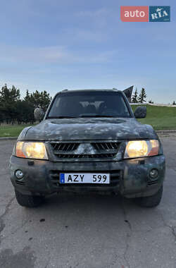 Позашляховик / Кросовер Mitsubishi Pajero Wagon 2004 в 